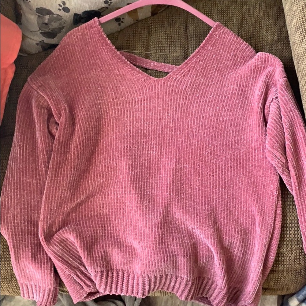 Sweater with knot back!